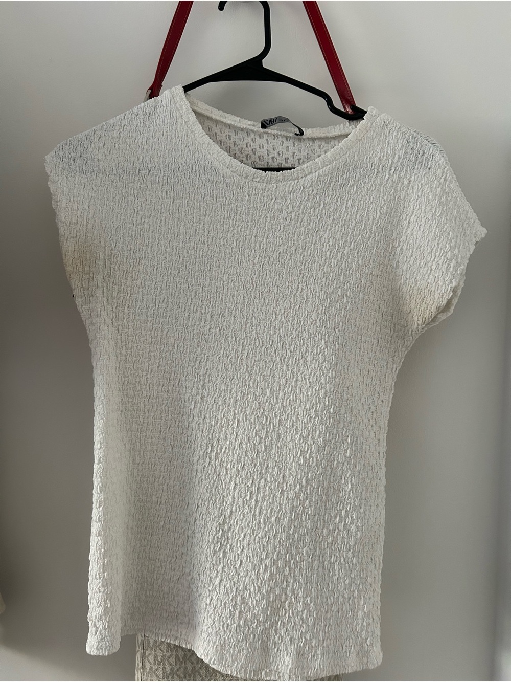 Zara White Textured Cap-Sleeve Women's Top